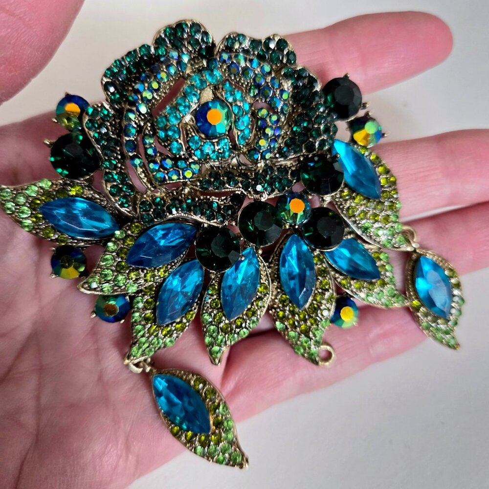Large oversized brooch with multicolored rhinestones. AS IS.